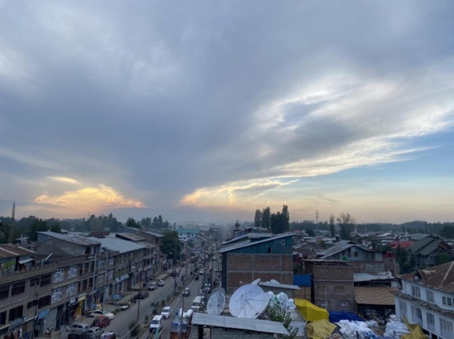 Hotel Bliss , Anantnag Экстерьер фото