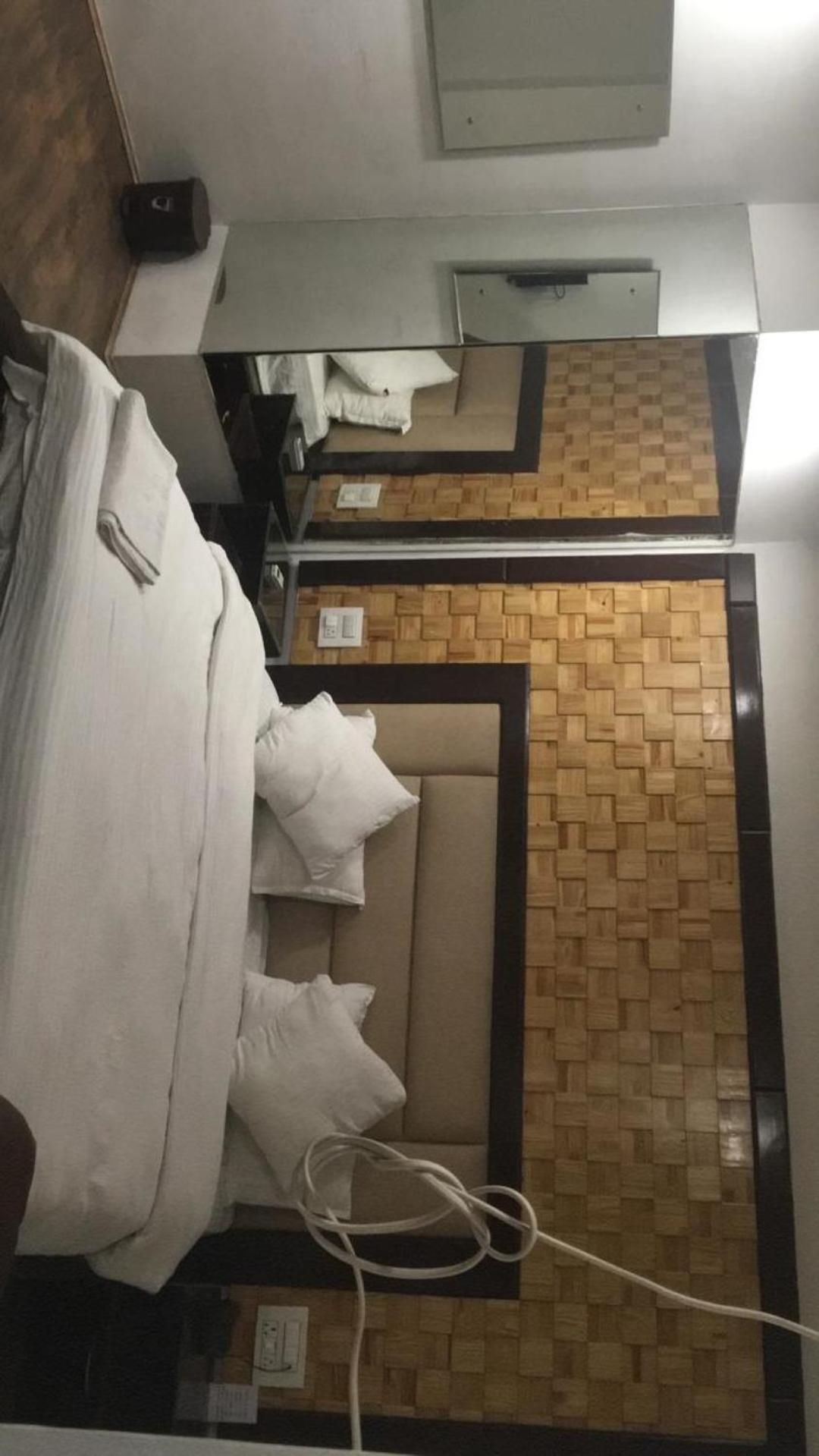 Hotel Bliss , Anantnag Экстерьер фото